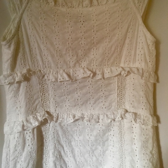 Super Cute White Lace Summer Dress - Picture 5 of 8